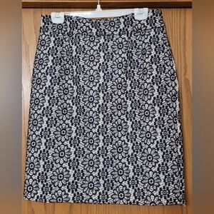Banana Republic pencil skirt - great condition.